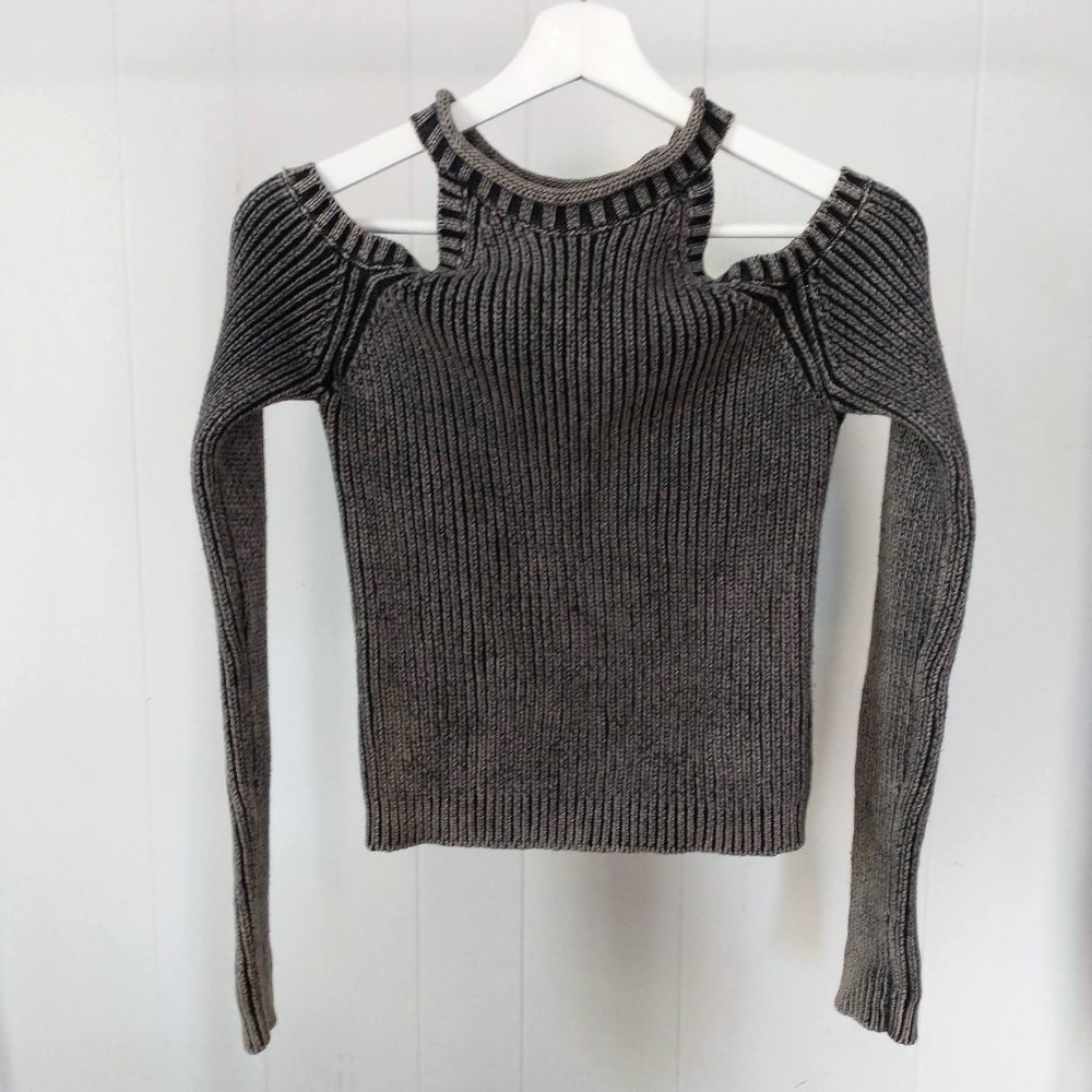 Forever 21 Cold Shoulder Sweater - S